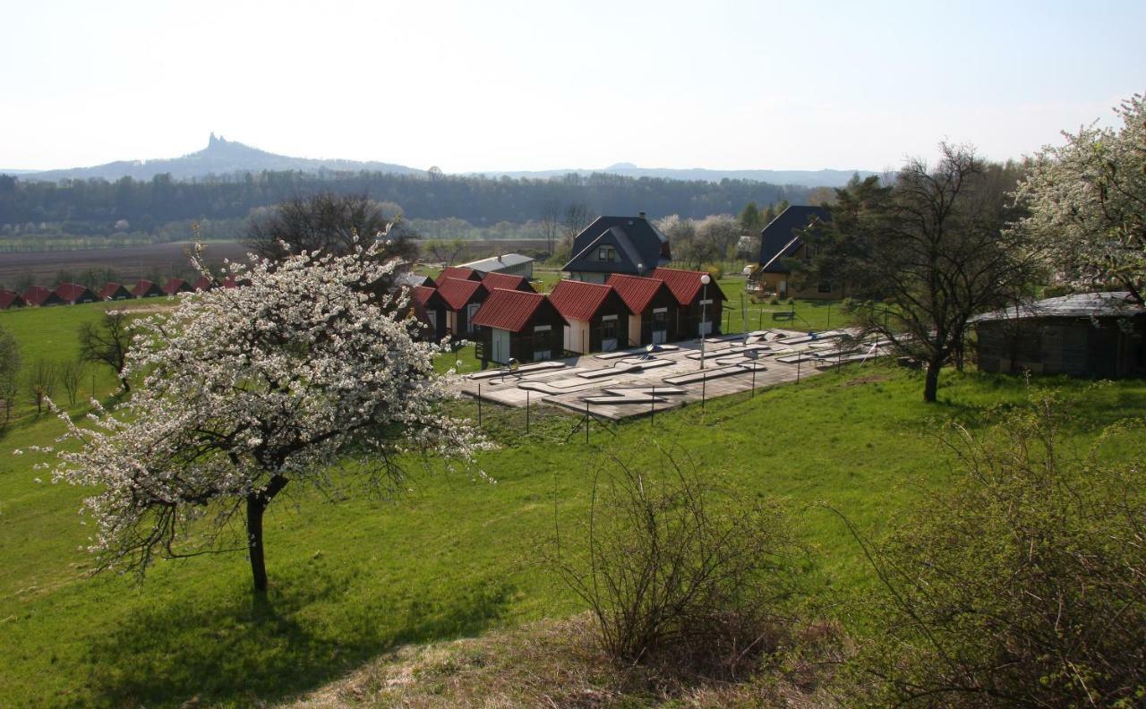 Hotel Camping V Raji - Palda Rovensko pod Troskami Exterior foto